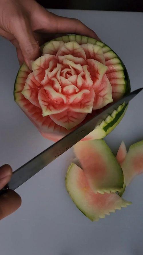 吴川西瓜网红吃瓜,甜蜜一夏,瓜界新宠 第3张 吴川西瓜网红吃瓜,甜蜜一夏,瓜界新宠 第3张